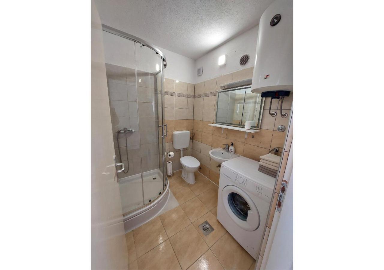 Apartman Dobric Fazana Luaran gambar