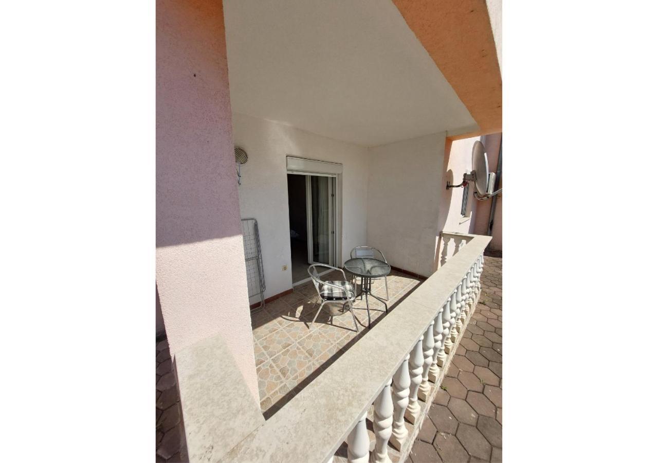Apartman Dobric Fazana Luaran gambar